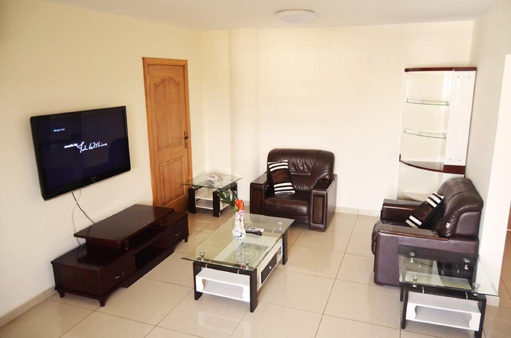 Mensvic Grand Hotel Accra Chambre photo